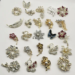 Set de 3 prendedores surtidos