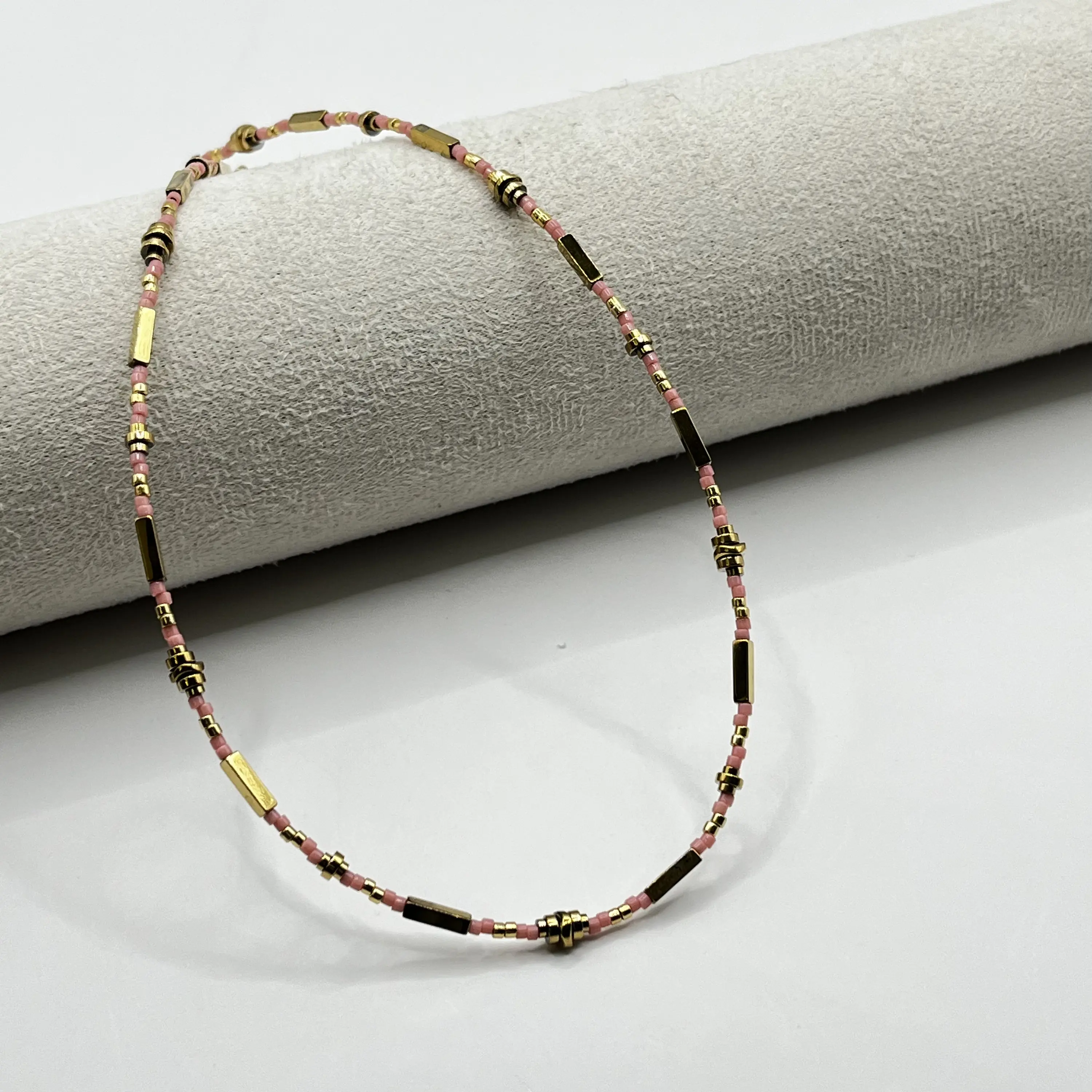 Set de 4 chokers surtidos 4