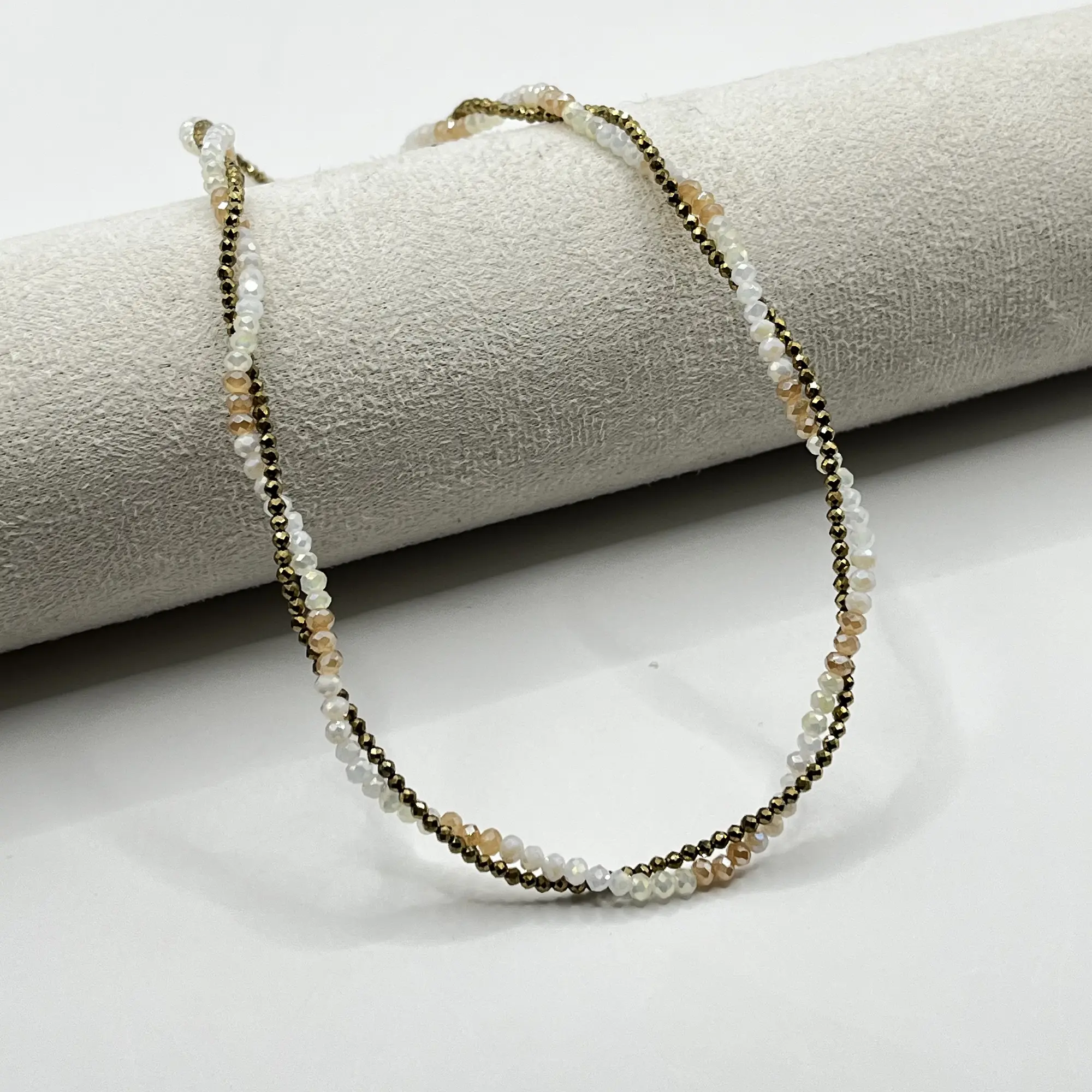 Set de 4 chokers surtidos 9