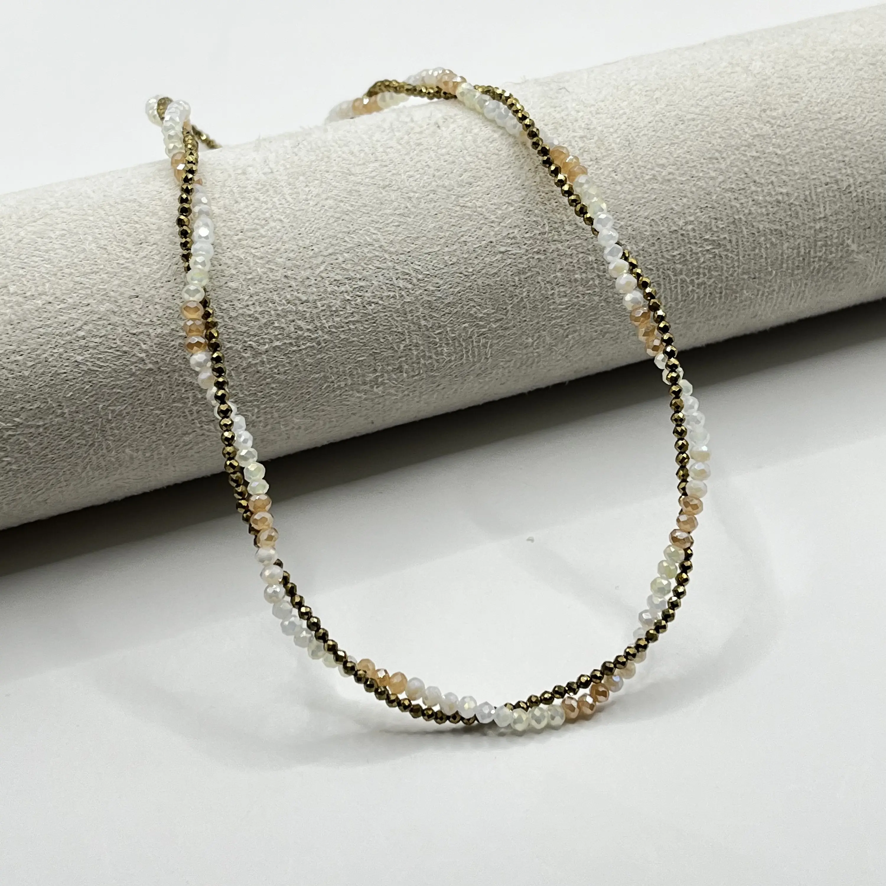 Set de 4 chokers surtidos 9