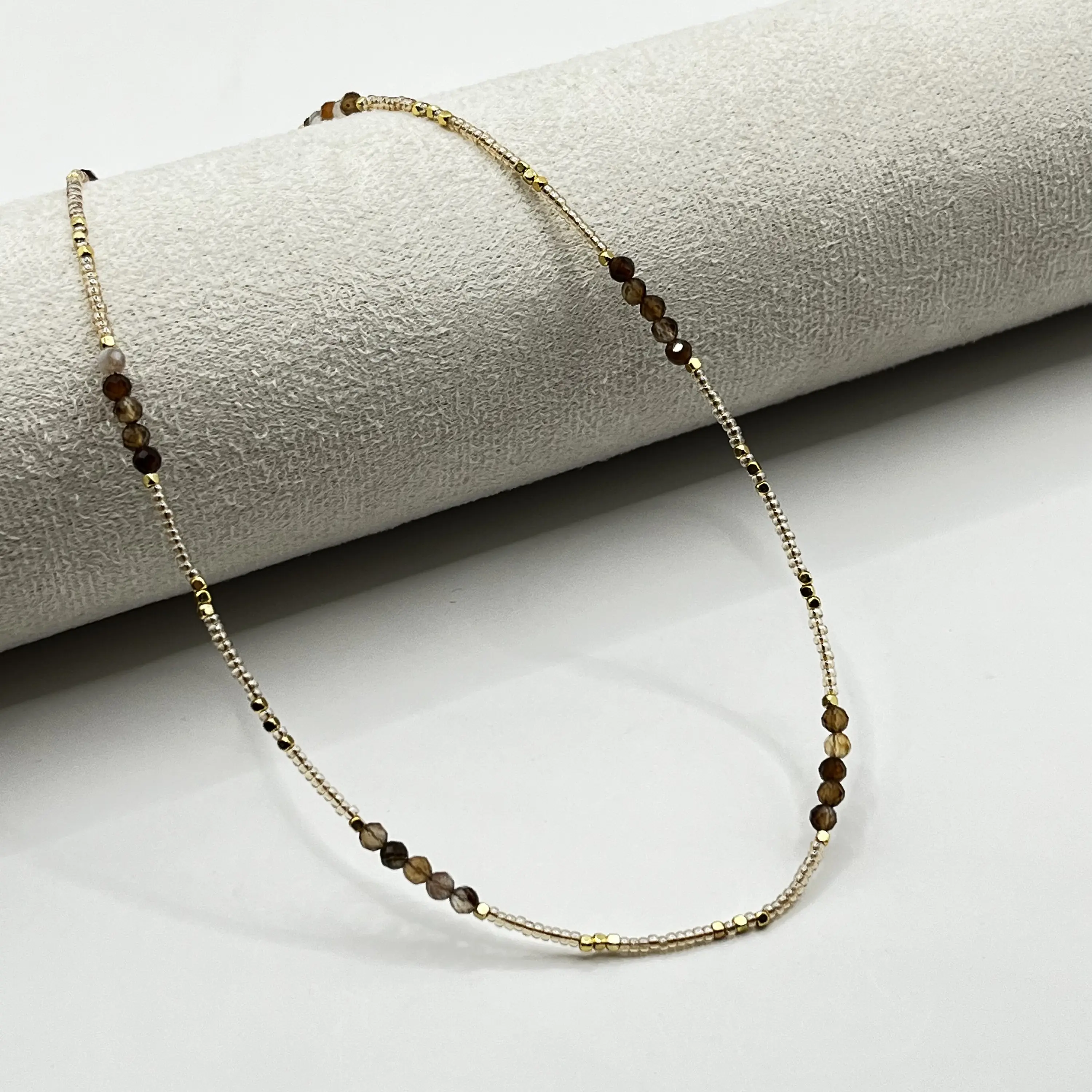 Set de 4 chokers surtidos 10