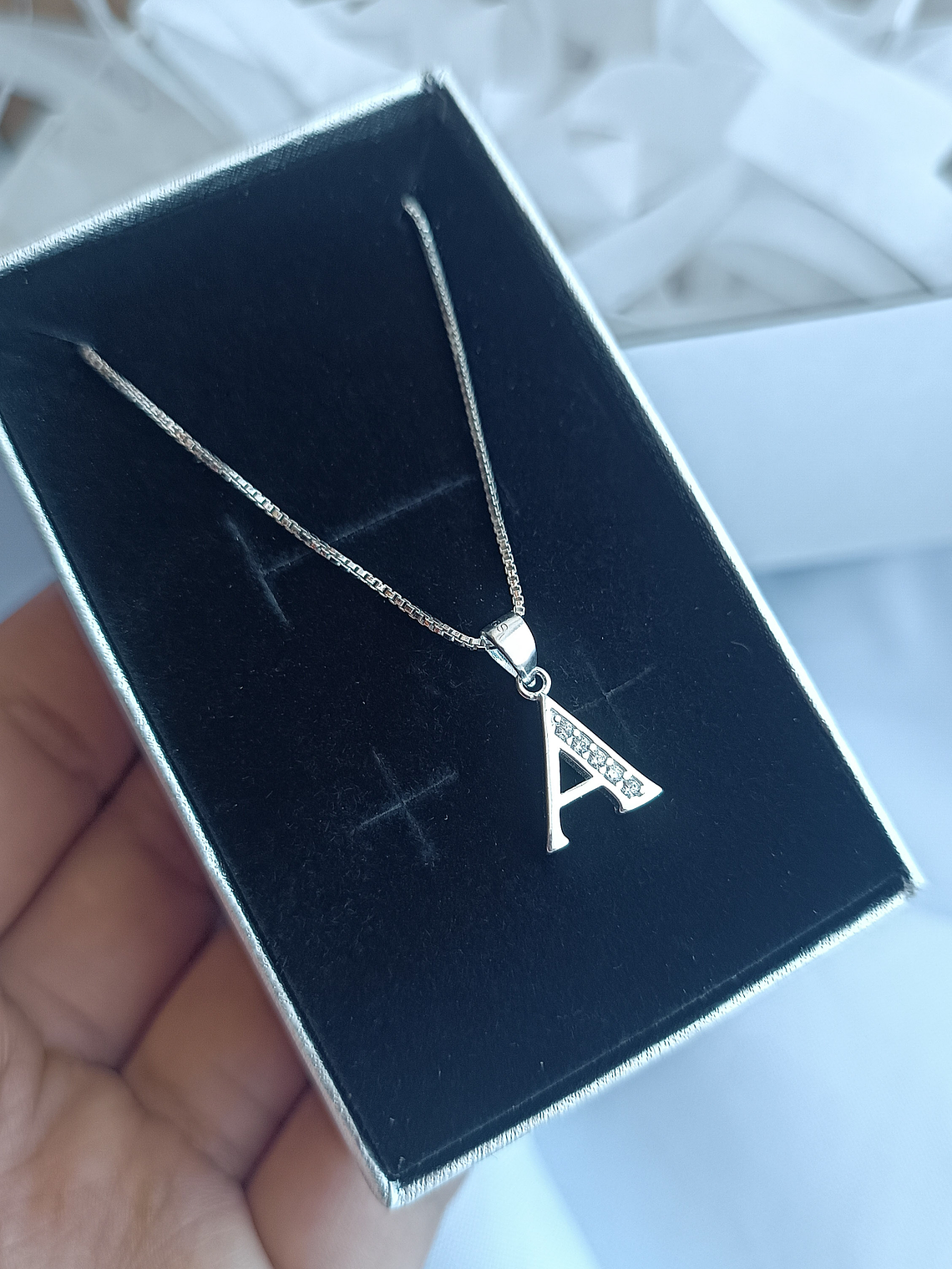 Cadena con inicial A 1