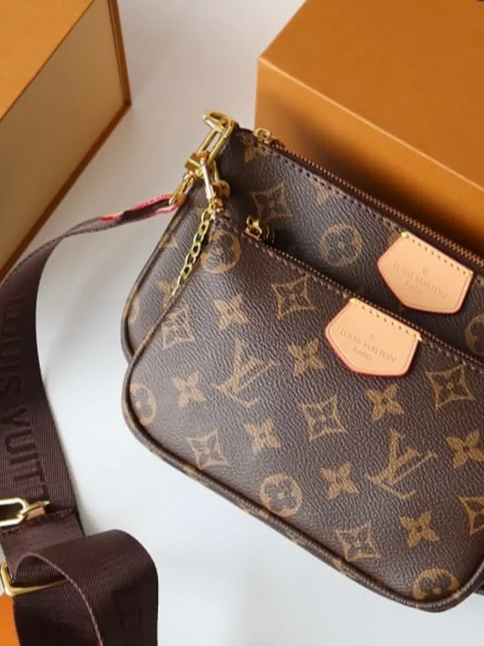 Bolso multi-pochette monogram marrón 1