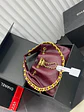 Bolso con cadena dorada - Miniatura 3