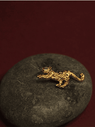 Collar Jaguar Mediano Dorado con Esmeralda