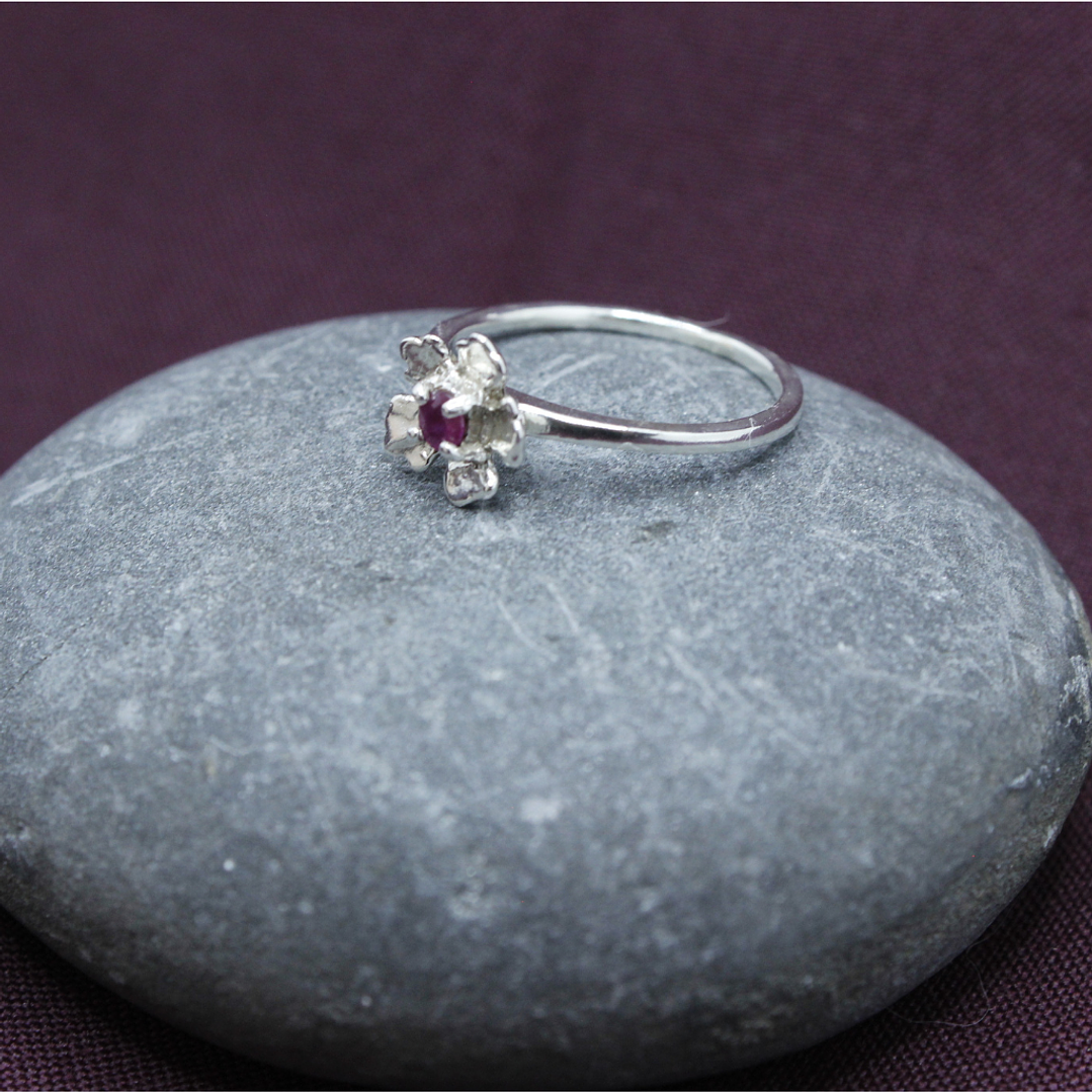 Anillo Flor de Guasca Rubí Plata 1