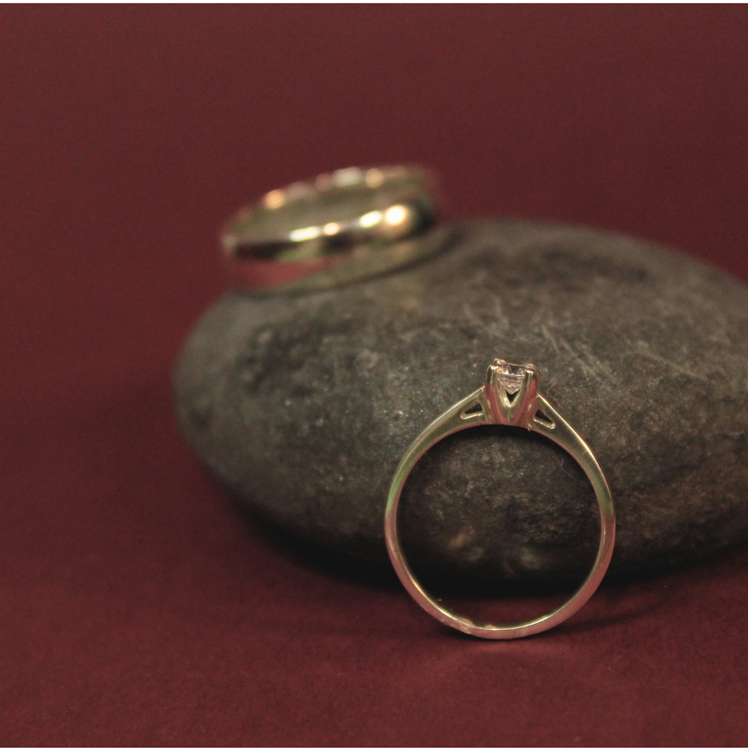 Anillo solitario compromiso  plata circón 1