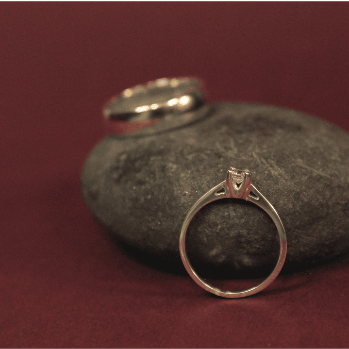 Anillo solitario compromiso  plata circón 1