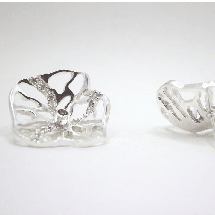 Aretes corales engaste galería 1