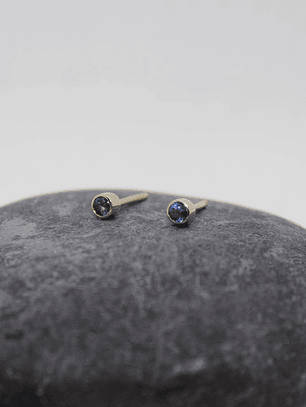 Aretes zafiros de 3mm oro amarillo