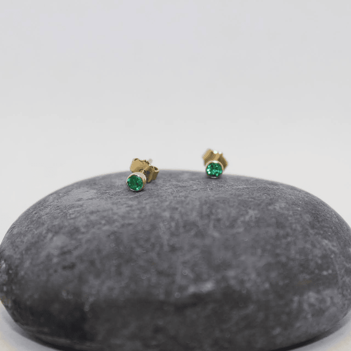 Aretes esmeralda oro de 18k 3