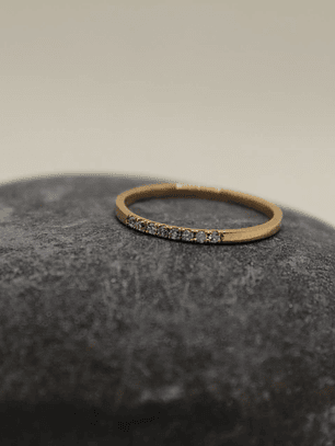 Anillo oro rosa de 18k diamantes  