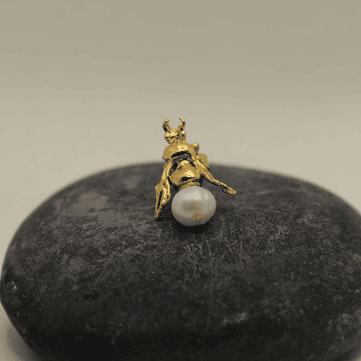 Hormiga culona Dorada Bronche 2