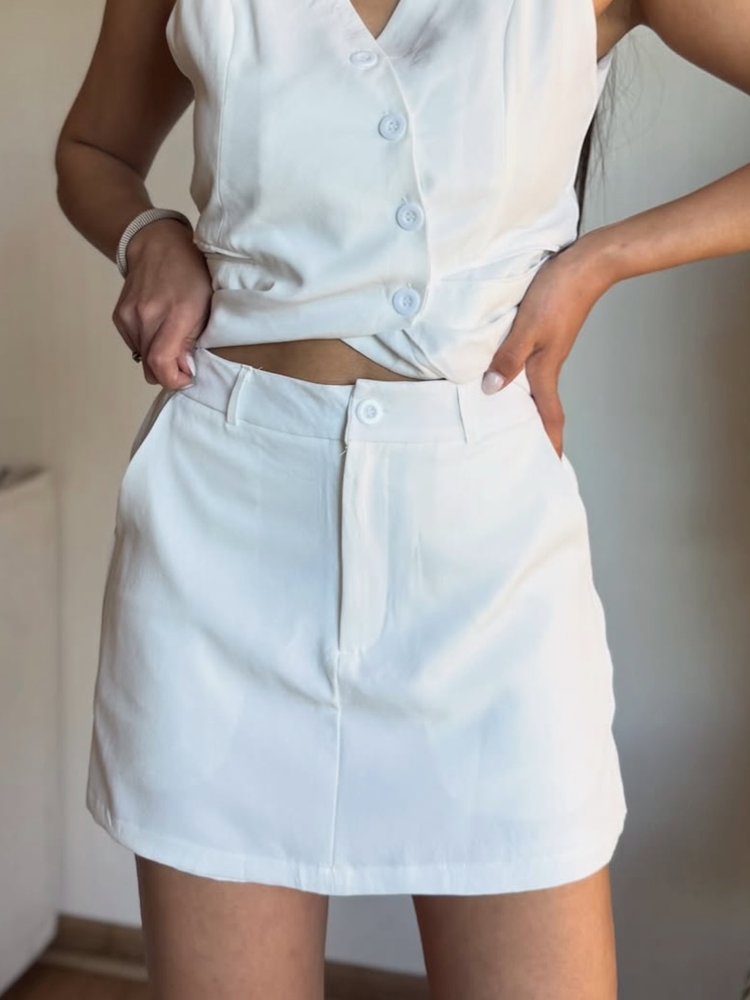 Falda/short Blanca 1