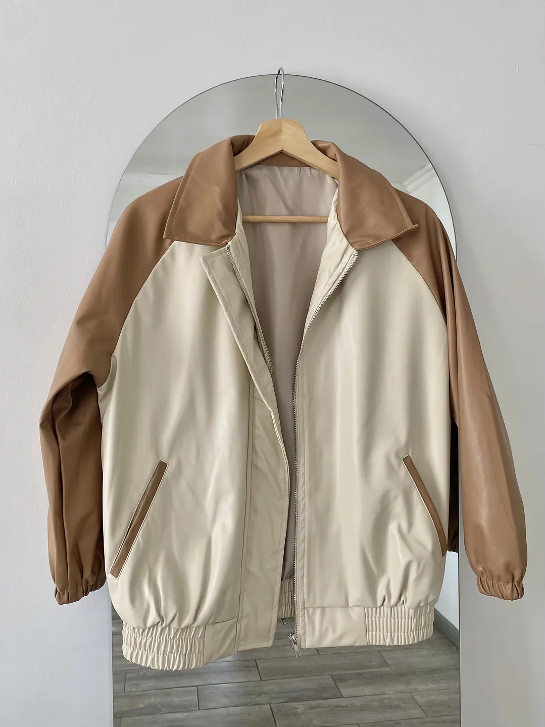 Chaqueta Ecocuero Café 4