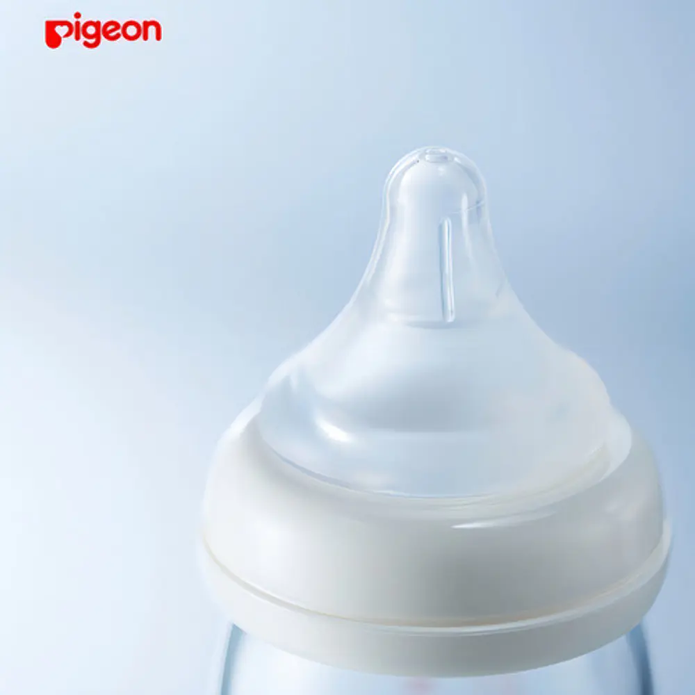 Mamadera Plastica 240ml Pigeon Softouch   4