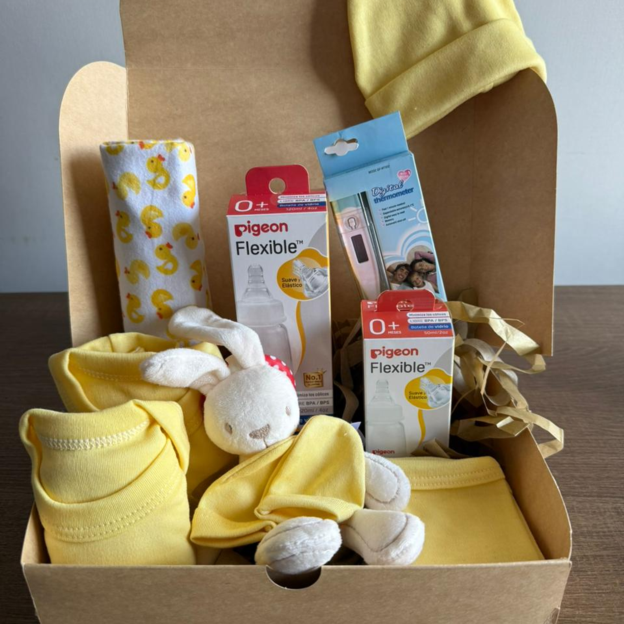 KIT RECIEN NACIDO 0-3 MESES UNISEX  2