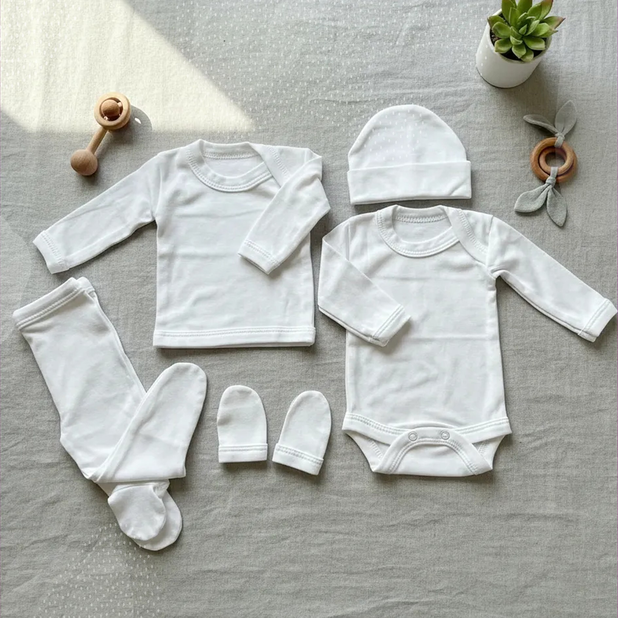 AJUAR BEBE 0-3 MESES 5 PIEZAS  2