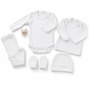 AJUAR BEBE 0-3 MESES 5 PIEZAS 