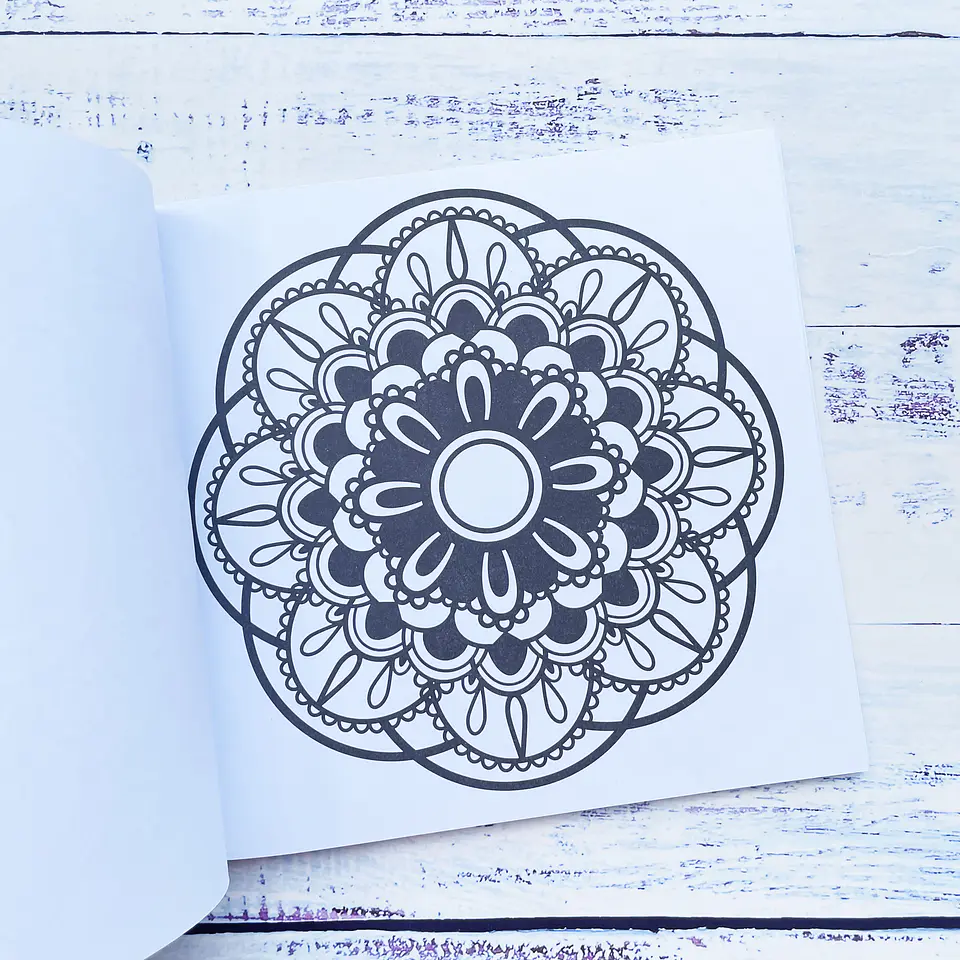 LIBRO PARA COLOREAR MANDALAS - ART AND CRAFT 4