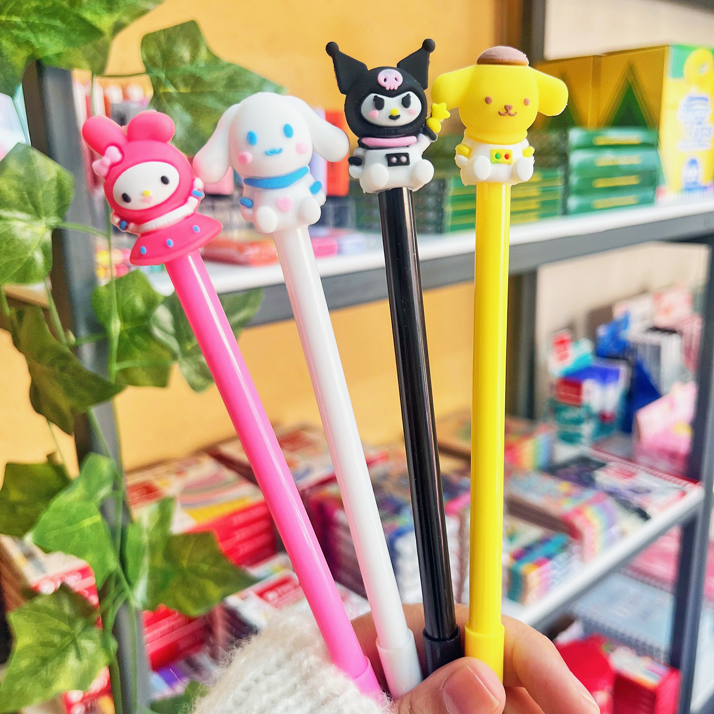 LAPIZ GEL TINTA NEGRA SANRIO KAWAII 1