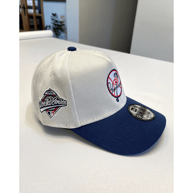 Gorra New York Yankees MLB Cream Navy 9Forty A-Frame