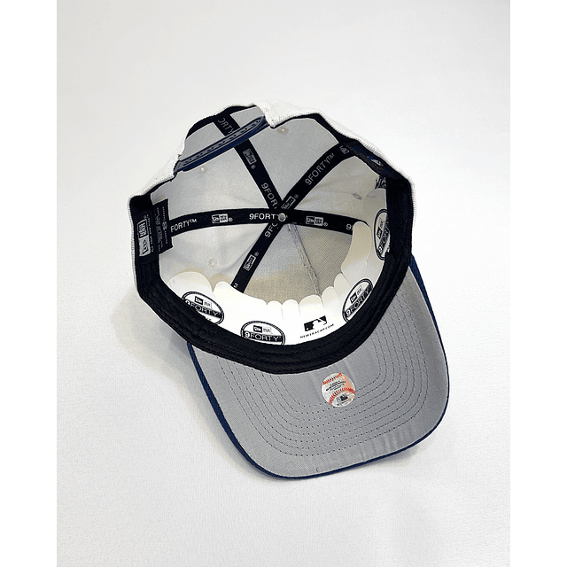 Gorra New York Yankees MLB Cream Navy 9Forty A-Frame