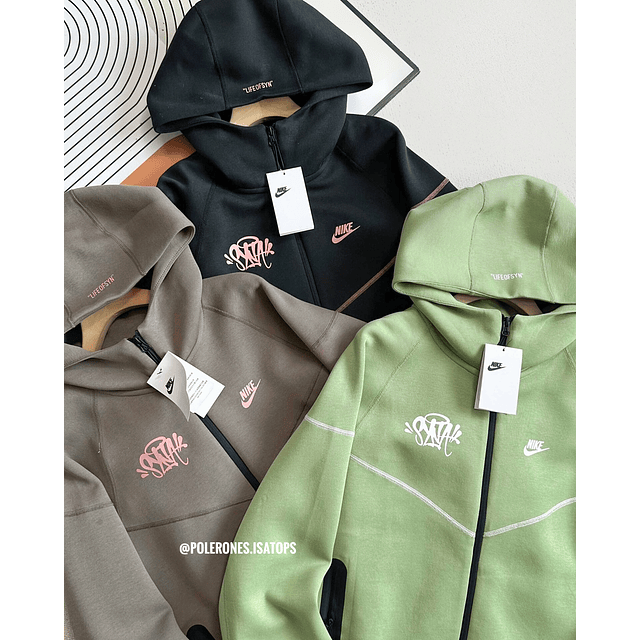 Conjuntos Syna Wold x Tech