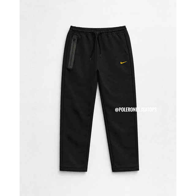 Pantalones Modelo Nocta x Tech