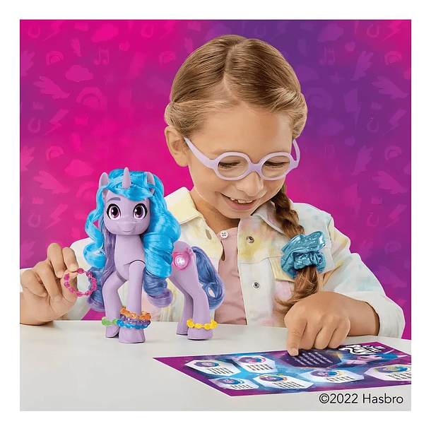 MY LITTLE PONY IZZY MOONBOW LUCES Y SONIDOS  4