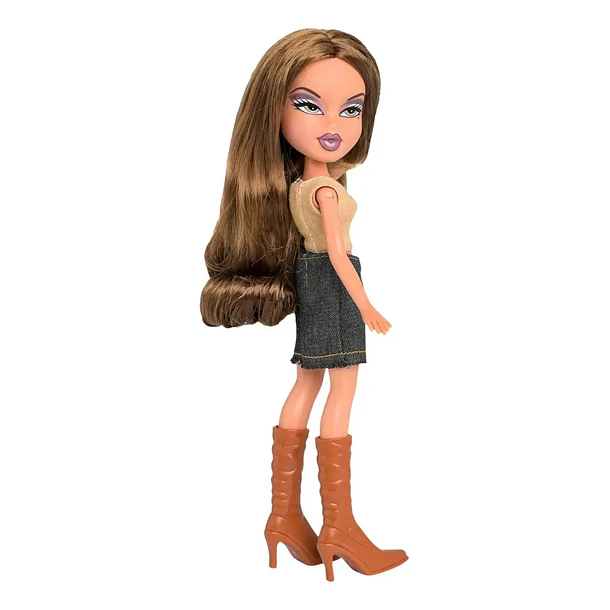 MUÑECA BRATZ YASMIN CLÁSICA CON OUTFIT 2