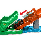 HOT WHEELS MONSTER TRUCKS DERRIBA AL COCODRILO 2