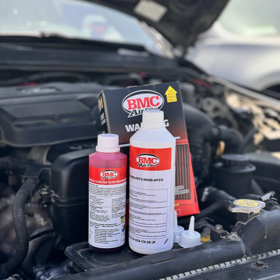 Kit BMC Air Filters Mantención de Filtro de Aire. Limpiador y Aceite Exprimible 3