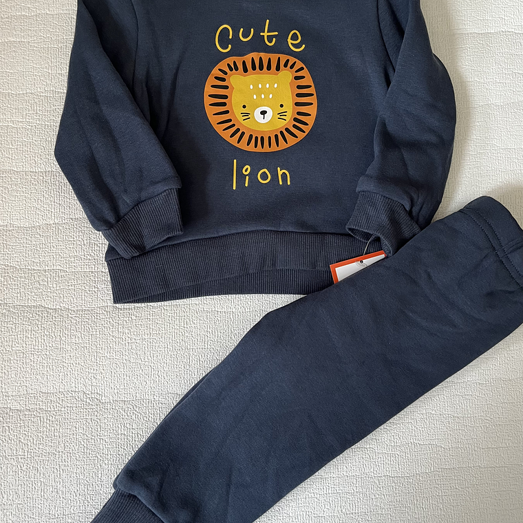 Conjunto Buzo Leon  1