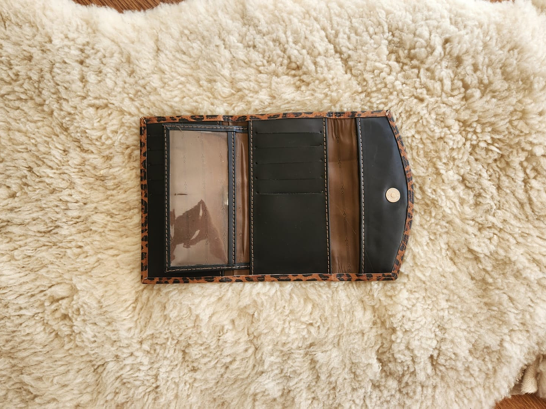 Billetera Triple (Trifold) 5