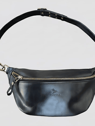 Cartera Riñonera Isolda Black Icon – El Clásico Indispensable