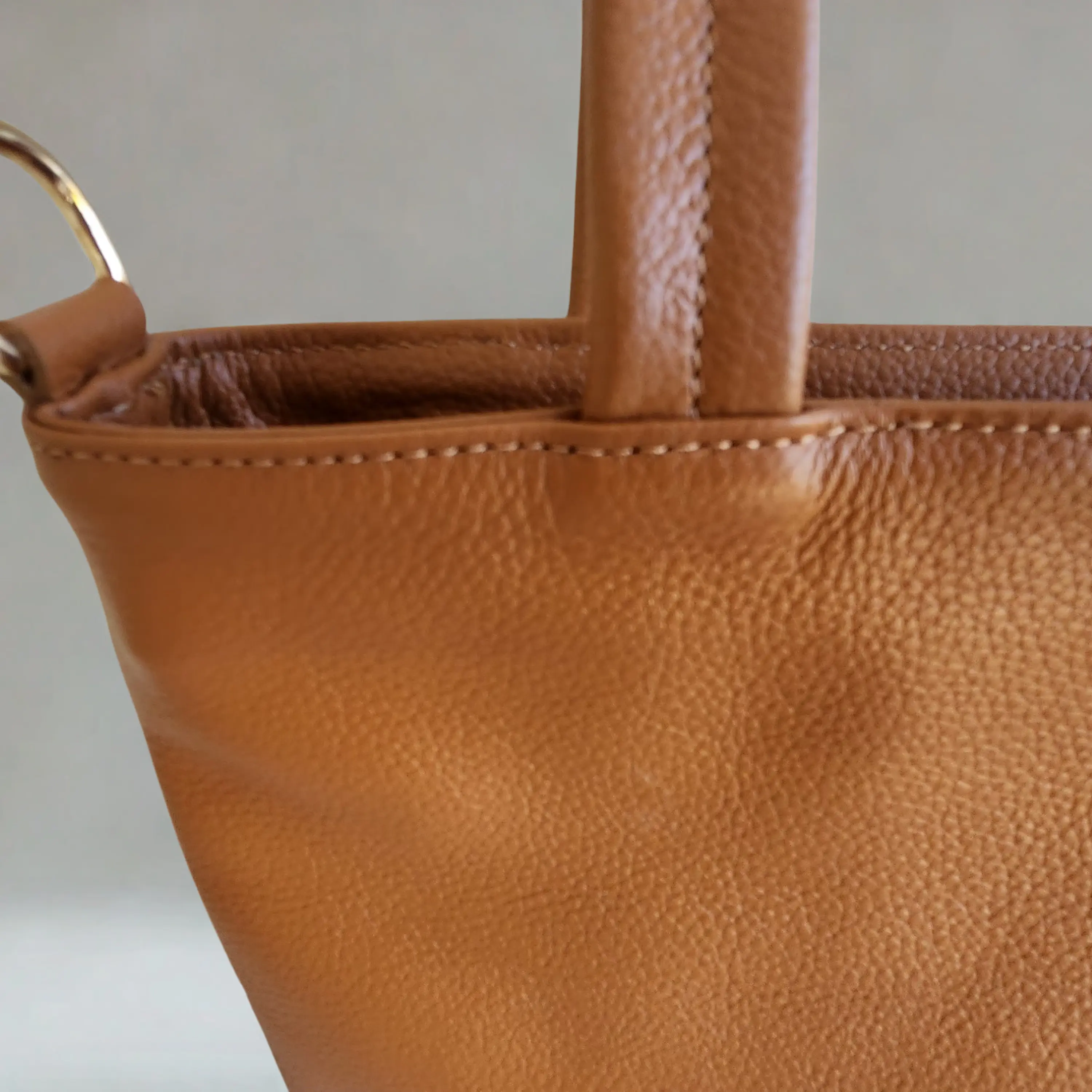 Tote Colibrí  Caramelo - Cuero LWG - Hecho a mano 2