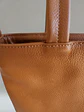 Tote Colibrí  Caramelo - Cuero LWG - Hecho a mano - Miniatura 2