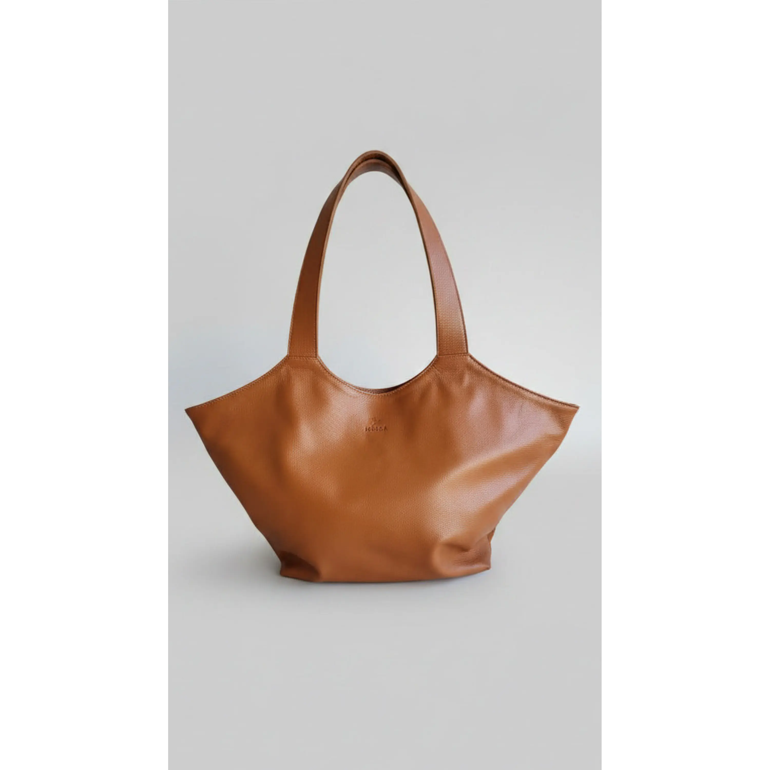 Shopper Isolda Color Caramelo - Extra Large - Cuero LWG - Hecho a mano 2