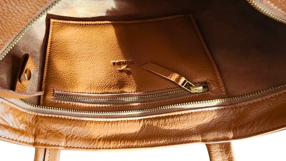 Tote Atacama - Color Caramelo - Cuero LWG - Hecho a mano  5
