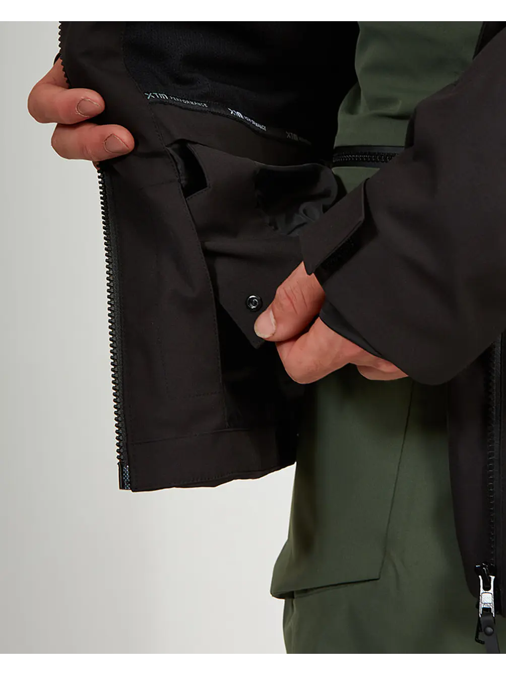 Chaqueta Técnica Ridge Line MerinoLite BLK XTM 11