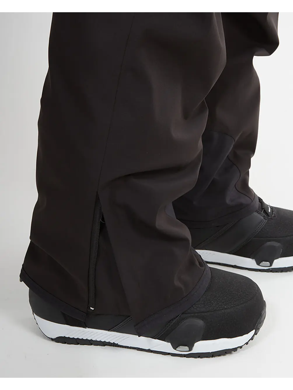 Pantalón Jardinera Stratum Pant BLK XTM 4