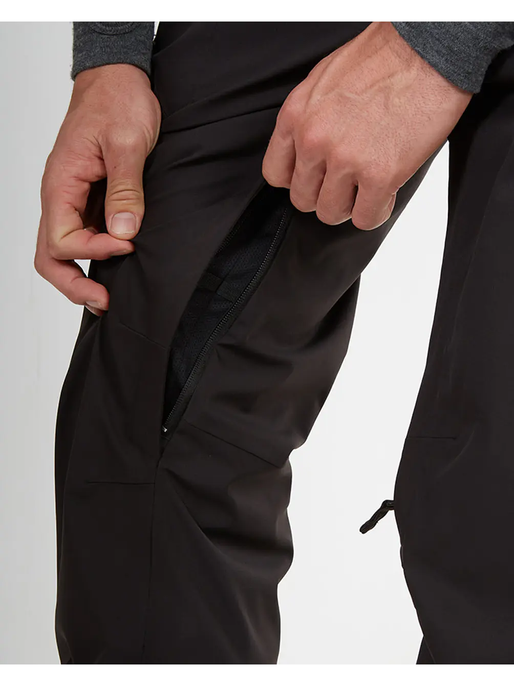 Pantalón Jardinera Stratum Pant BLK XTM 5