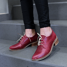 Zapato Liverpool Rojo textura