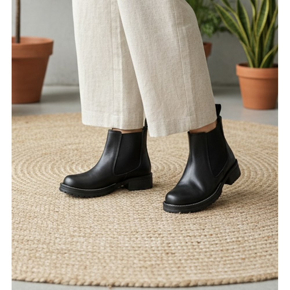 Botin Chelsea Bajo Negro Mate