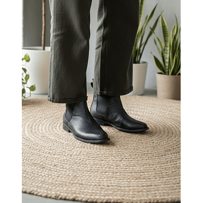 botin Chelsea negro puntudo