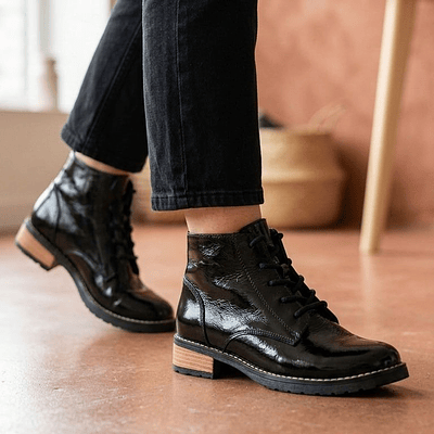 Botín Boston Negro Charol