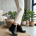 Botín militar negro bajo 