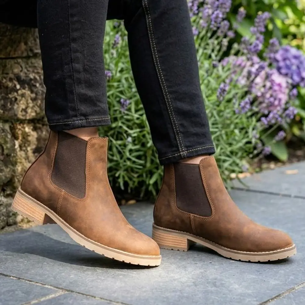 Botin Chelsea Bajo Cafe Oscuro