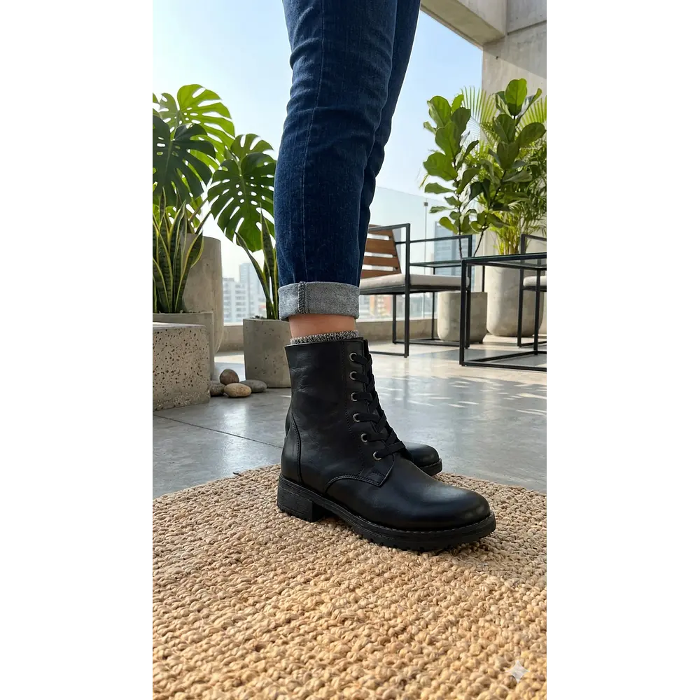 bota militar black milano